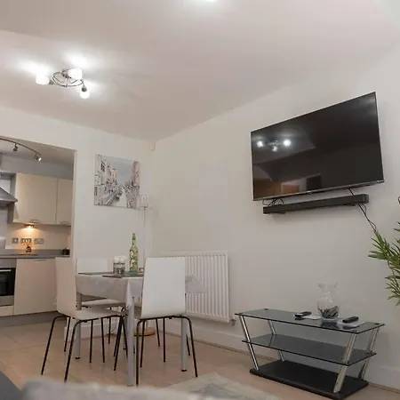 Apartman Beautiful 2 Bed In Birmingham: A Hidden Gem! *