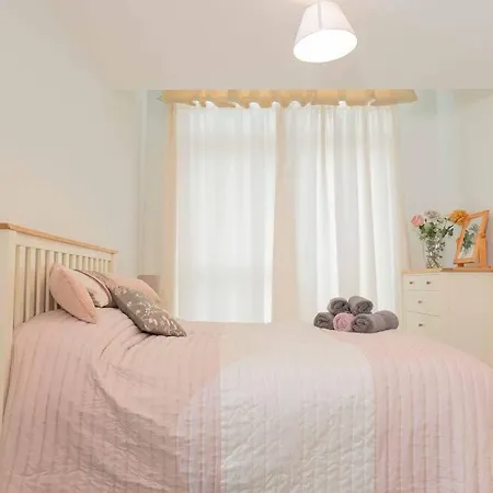 Beautiful 2 Bed In Birmingham: A Hidden Gem! Apartman *